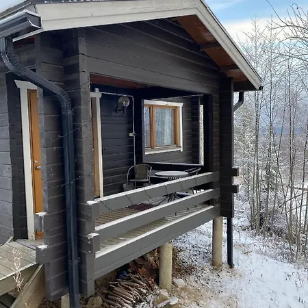 Paritalomoekki Lomariihi 4 Chalet *